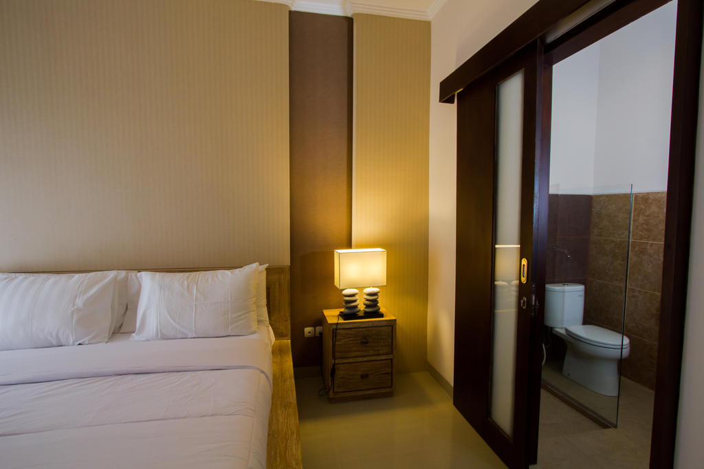 Karana Villa Denpasar Kültér fotó