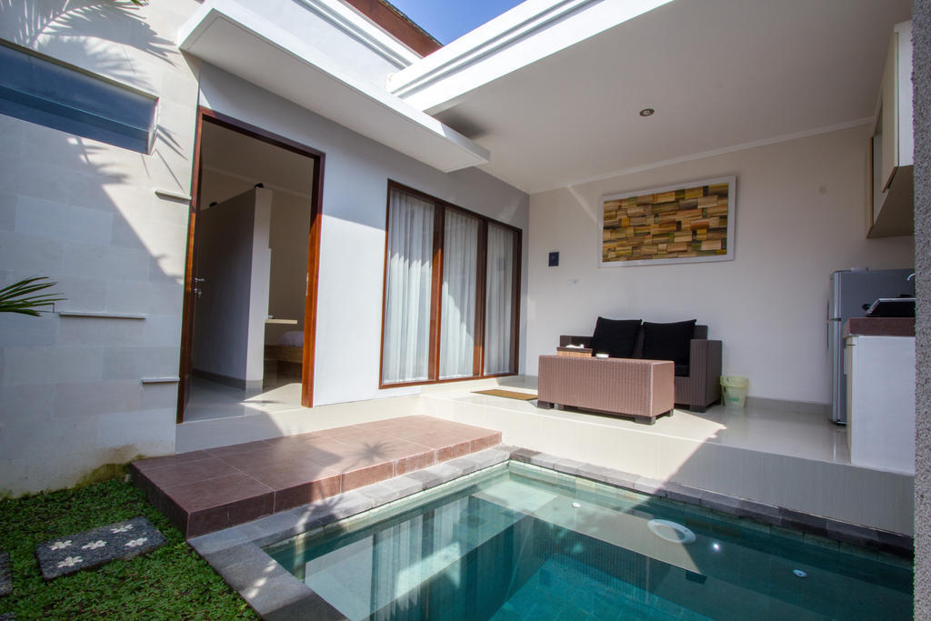 Karana Villa Denpasar Kültér fotó